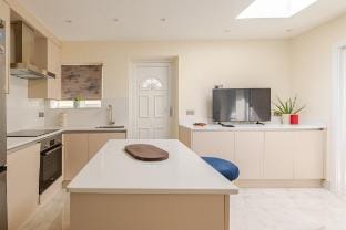 2 Bed Annexe in Surrey/Egham/near Heathrow/Windsor Vacation rental in Egham