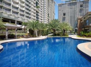 Cozy 2BR @ Verdon Parc |Samal View,Pools& Skydeck  Vacation rental in Davao City