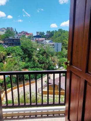 Couple Room2 with Breakfast and Parking Vacation rental in Baguio