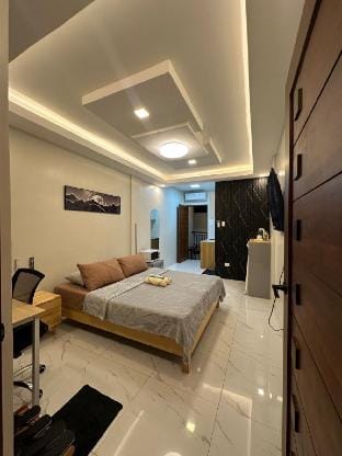 Casa Leveria Unit 8 w/ Balcony (Limited Parking) Vacation rental in Bacoor