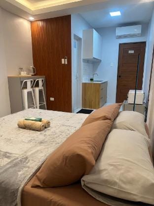 Casa Leveria Unit 2 w/ Patio (Limited Parking) Vacation rental in Bacoor