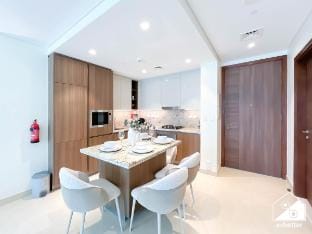 Luxurious 1BR | Balcony & Premium Stay in Downtown Vacation rental in Dubai