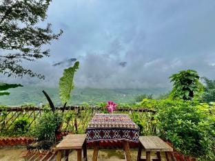 Authentic Hmong Village Rooms Vacation rental in Laos