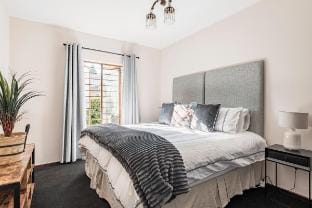 Designer garden|1km to Mandela Sq|King Bed|DStv Vacation rental in Sandton