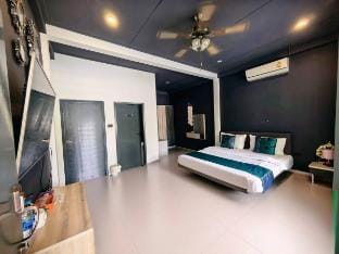 Rawai 2 Bedroom Garden Cottage Building A Vacation rental in Rawai