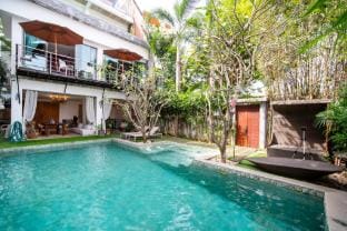Rawai Large Sea View 4 Bedroom Double Pool Villa Vacation rental in Rawai