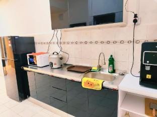 Taman desa Kulai 213 4B8P near cowboy 99speed mart Vacation rental in Johor