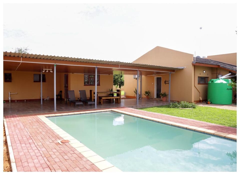 Haithoms Tlokweng Hotel in North West, South Africa