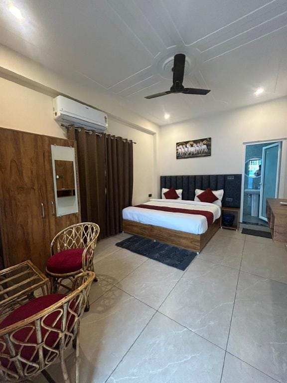 La Casa Bonita Boutique Home Hotel in Rishikesh