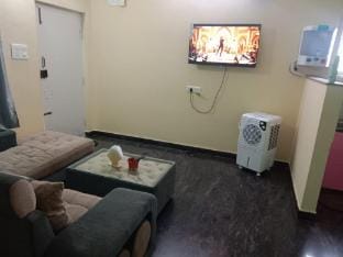 Single Bed Room Full House Near Dasarahalli Metro Vacation rental in Bengaluru