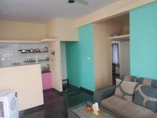 Single Bed Room Full House Near Dasarahalli Metro Vacation rental in Bengaluru