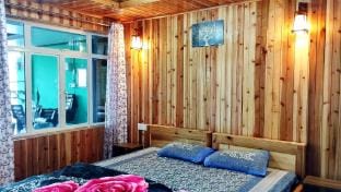 TINCHULEY PINE SHELTER homestay Vacation rental in West Bengal