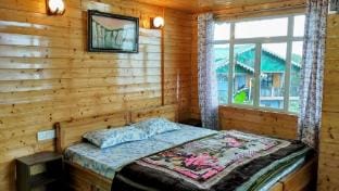 TINCHULEY PINE SHELTER homestay Vacation rental in West Bengal