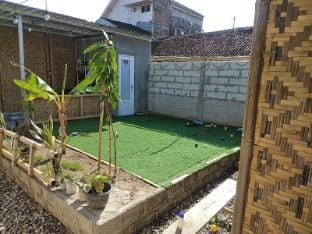Homestay keluarga omah jangkriik syariah Vacation rental in Special Region of Yogyakarta