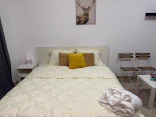Elite Master Room in Dubai Marina Near DMCC Metro Vacation rental in Dubai