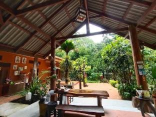 Punpan Lansaka Homestay Vacation rental in Thailand