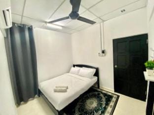 Black & White - Sukay Homestay Vacation rental in Terengganu, Malaysia