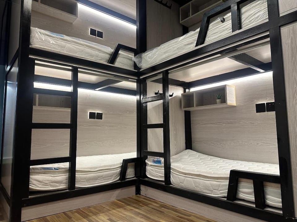 Affordable Luxury Capsule Bed in Barsha Near Metro Hotel in Dubai
