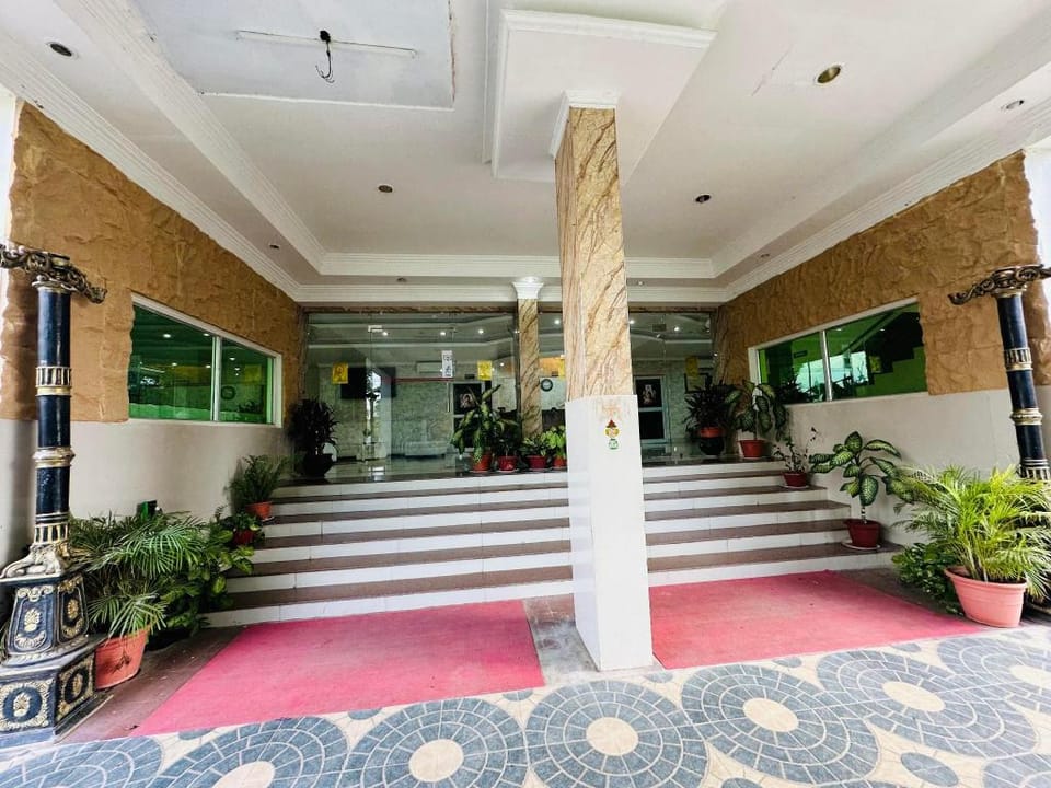 Hotel Bodhgaya Gautam Bodh Gaya Bihar Hotel in India