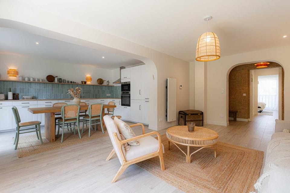 Magnificent apartment - 2BR- 6P - Garden - Deauvil Apartment in Deauville