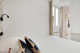 Cosy apartment - 2P - Montreuil Hotel in Vincennes