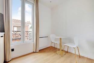 Cosy apartment - 2P - Montreuil Hotel in Vincennes