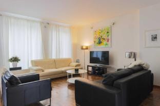 House with garden 4BR/10P near Paris Apartment in Île-de-France