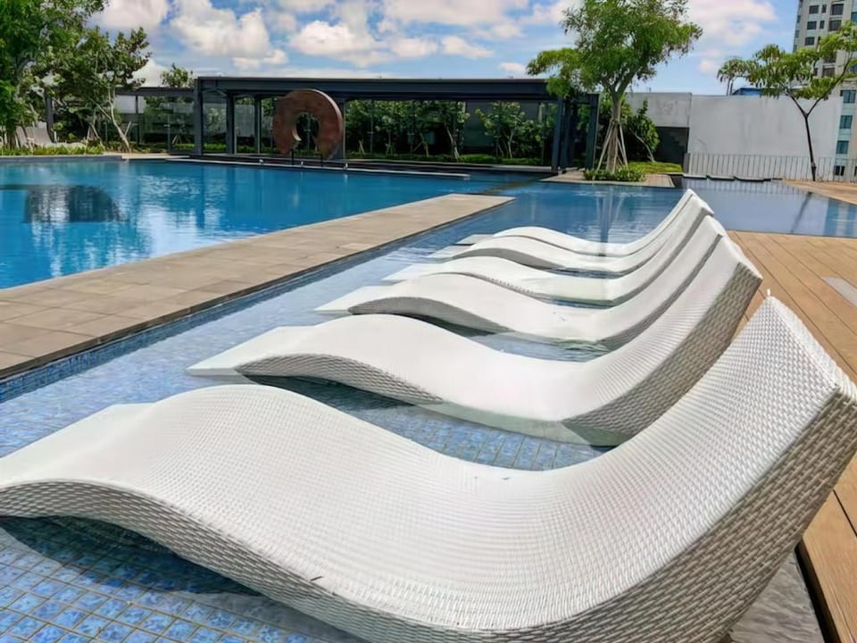 Southgate Residence by Emily in Town Hotel in South Jakarta City