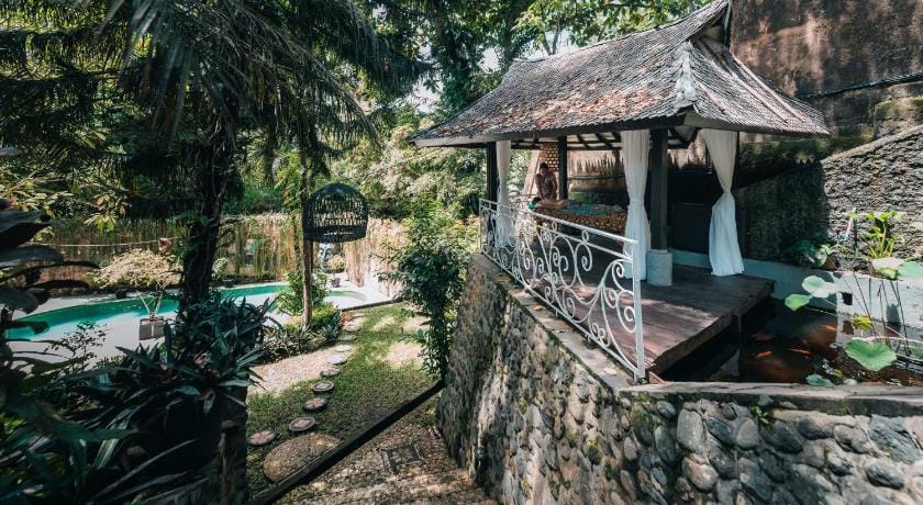 Sattva Yoga retreat villas Hotel in Kediri