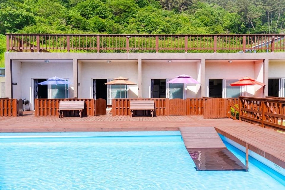 Taean Low Stack Pet Pension Bed and Breakfast in South Korea