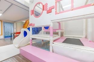 Gain Pool Villa Large Hot Spring Pool Bed and Breakfast in Gyeonggi-do