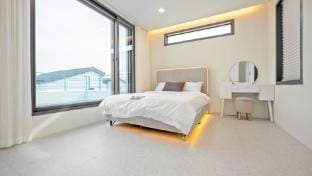 Pohang Double 101 Pool Villa Bed and Breakfast in South Korea