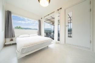 Gapyeong Podobat Dangdangyi Dog Pension Bed and Breakfast in Gyeonggi-do