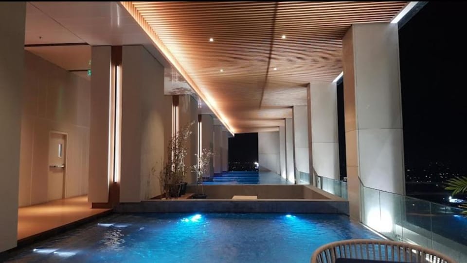 The Smith Luxury SkyView Apartments Hotel in West Java