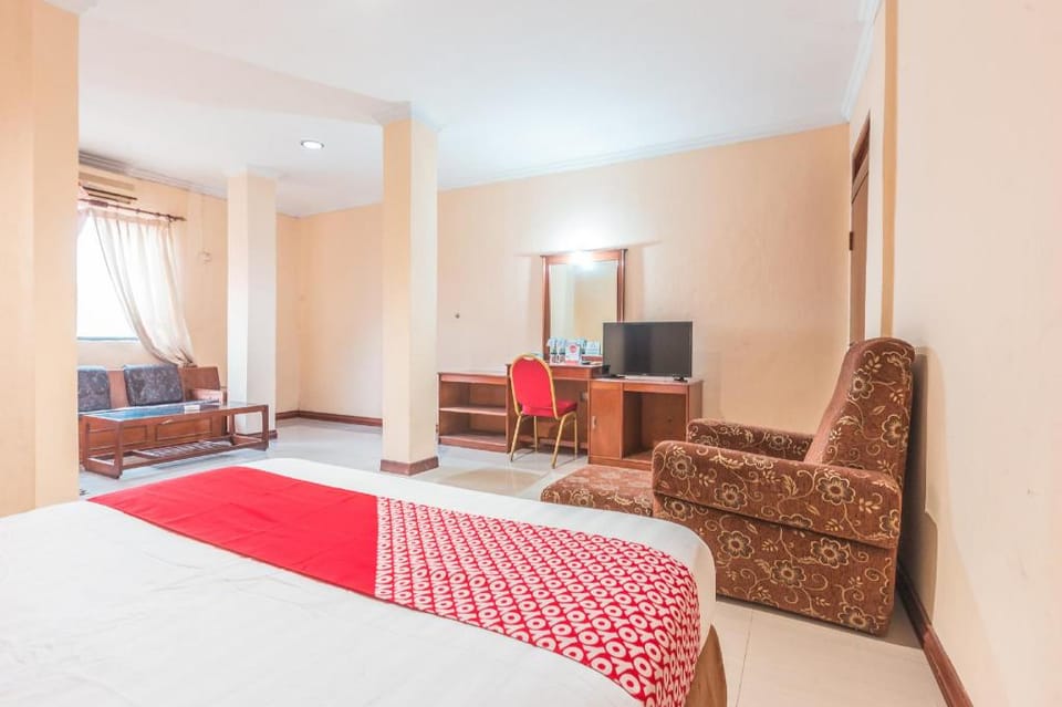 OYO 94759 Hotel Taman Cibinong Hotel in West Java