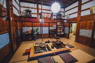 AKIYATO 佐渡築120年古民家貸切「河崎浪漫館」囲炉裏体験　サウナ・檜風呂完備  Villa in Japan