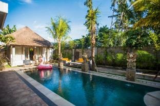 Ubud Dream-I: 2 private houses near the pool Villa in Sukawati