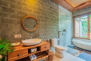 Varendra Ubud by Madhava Villas Villa in Ubud