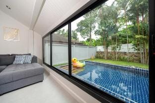 Grand pool villa Nai Harn-V1 Villa in Rawai