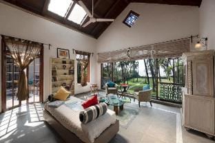 SaffronStays Thalassea – Villa With Beach Access Villa in Maharashtra