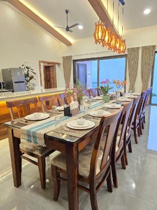 Villa plumeria vista - A Bloom by the Lake Villa in Maharashtra