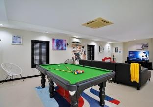 Pattaya Luxury 5 Bed Room Pool Villa - Fun Place Villa in Pattaya City