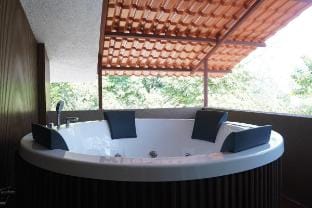 Chillout Space By Bigfoot Stay Villa in Maharashtra