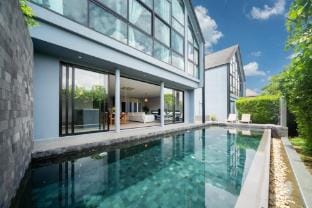 Designer Loft Villa Retreat in Pasak, Laguna Area Villa in Choeng Thale