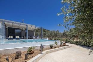 Villa You - With Private Pool Villa in Crete