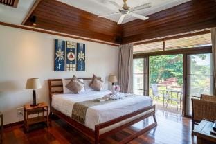 Four BR Villa walking distance to beach (KBR44) Villa in Ko Samui