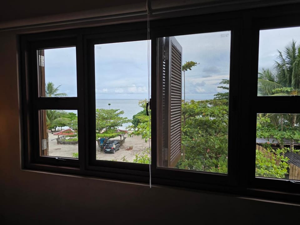 Kāpena Siargao Hotel in General Luna