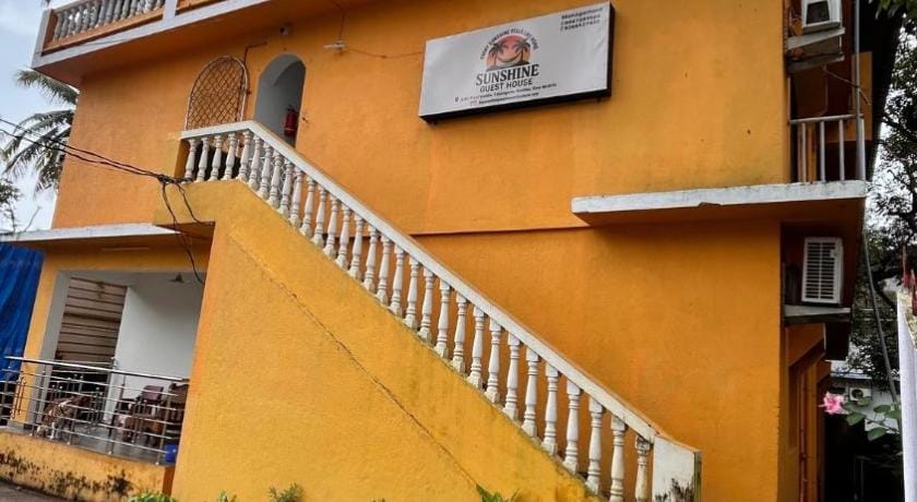 Sunshine Guest House Bed and Breakfast in Calangute
