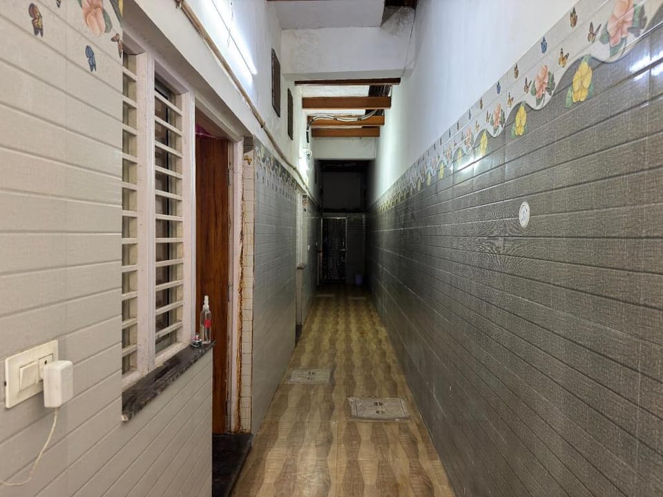 Shree Rasbihari Seva Sadan Bed and Breakfast in Uttar Pradesh