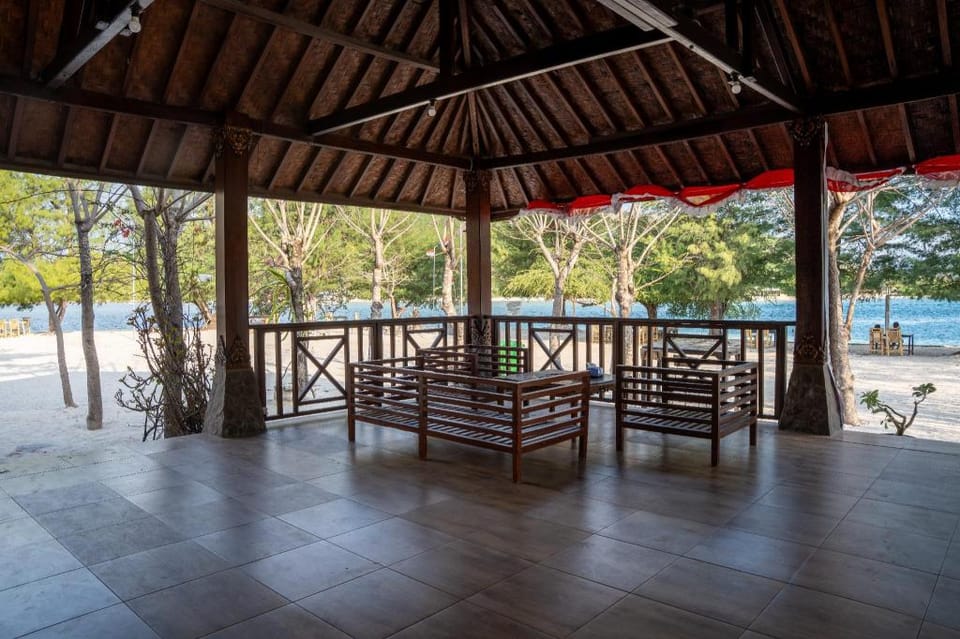 Sudak Indah Paradise Hotel in Central Sekotong